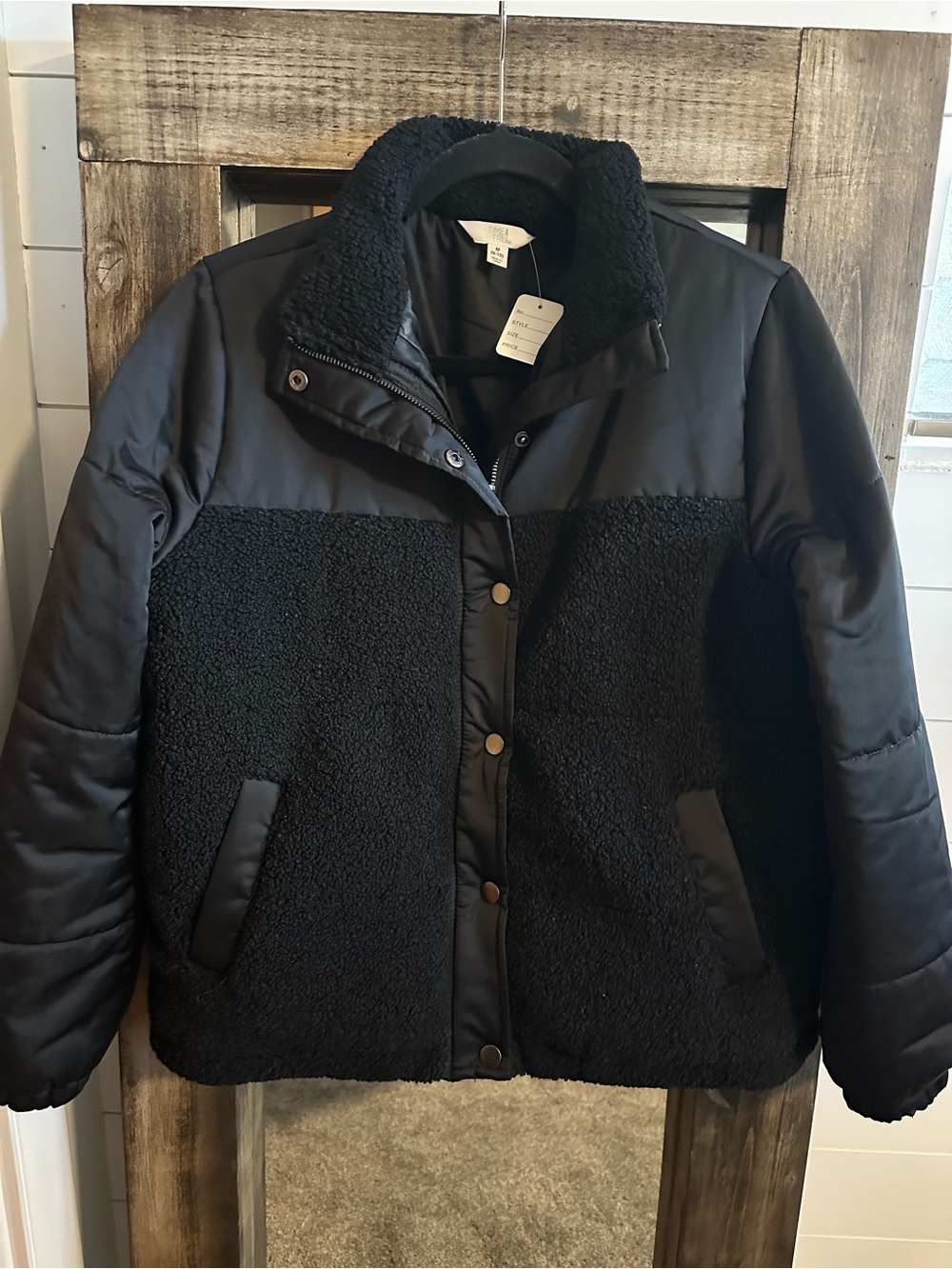 Time and Tru Women’s M Black Sherpa Puffer Jacket Mixed Media Snap Zip Front